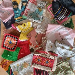 HUGE LOT OF VINTAGE LINENS, APRONS, DOILIES, POT HOLDERS, TEA TOWELS, ETC
